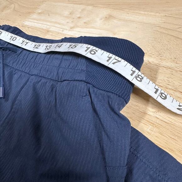 Lululemon Beyond the Studio Crop True Navy Women's Size 14 Excellent Condition - Picture 8 of 10